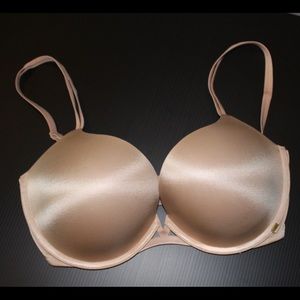 Victoria Secret Very Sexy Push-up Bra 32DDD